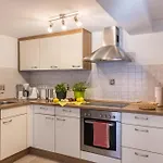 Marina Apartament *