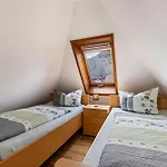 Apartament Marina *